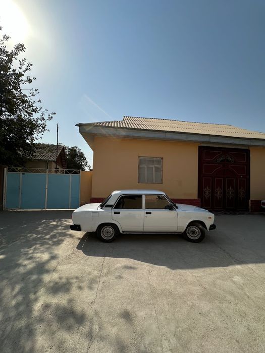 Ваз 2107 яхши холатда иши йук