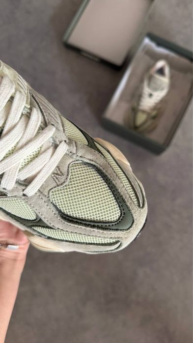 New Balance 9060 Olivine