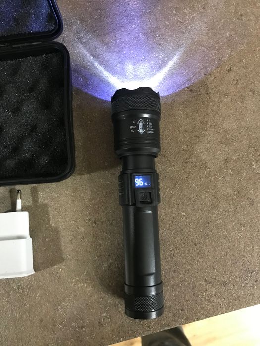 Мощен фенер + зарядно