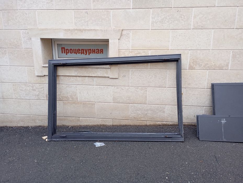 Двери железные двойные