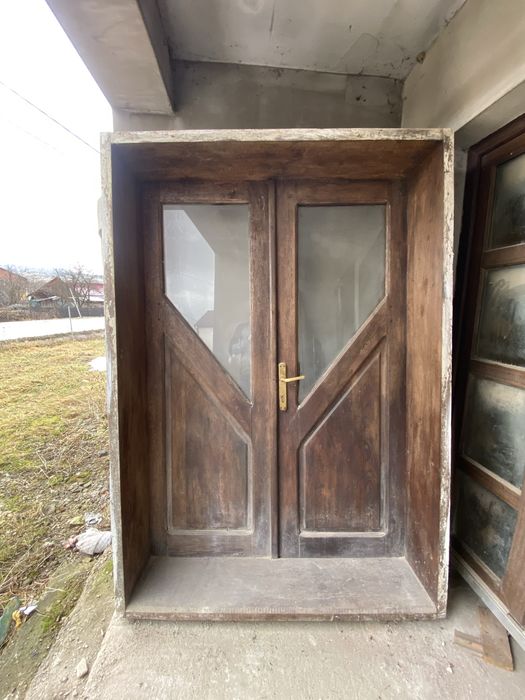 Usa dublă din lemb de stejar