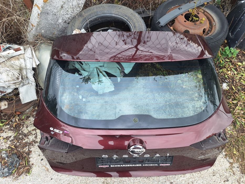 Заден Капак Със Стъкло За Nissan Qashqai J12  от 2021-2025 Година