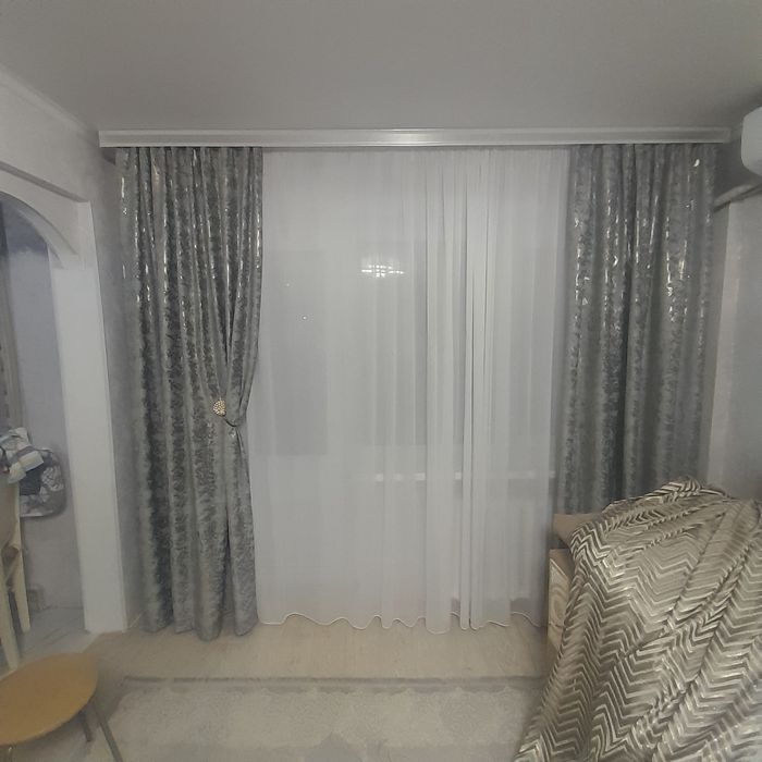 Продам Шторы комплект