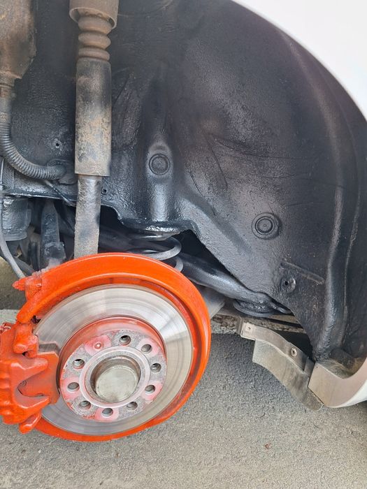 Vând Audi A4 B6 1.6 benzina