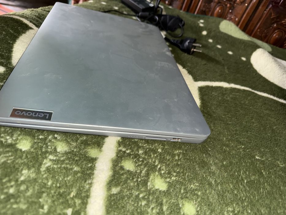 Leptop lenovo de vinzare