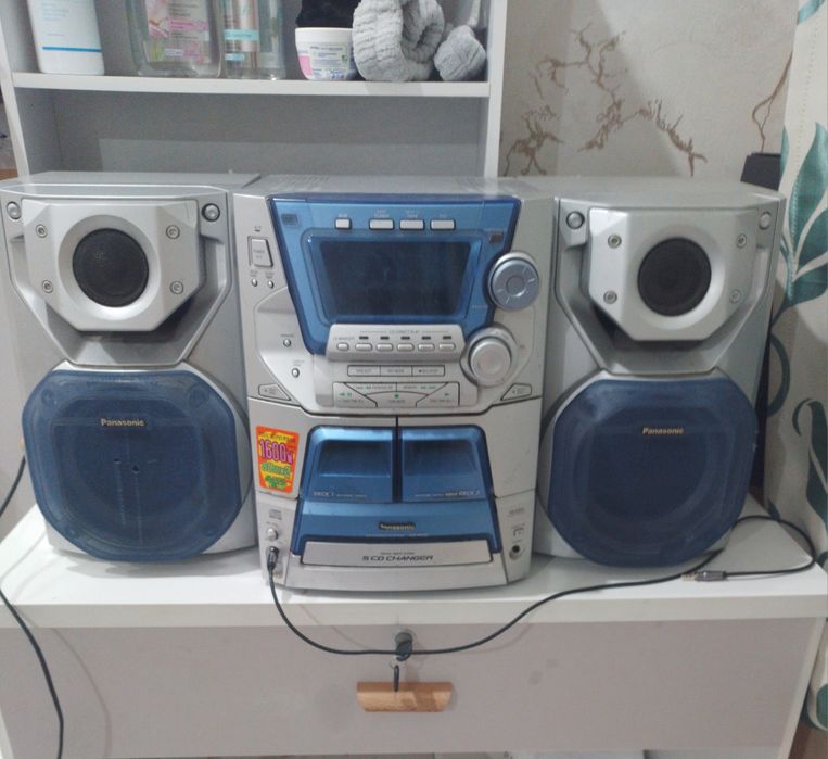 Музыкальный центр Panasonik 1600W