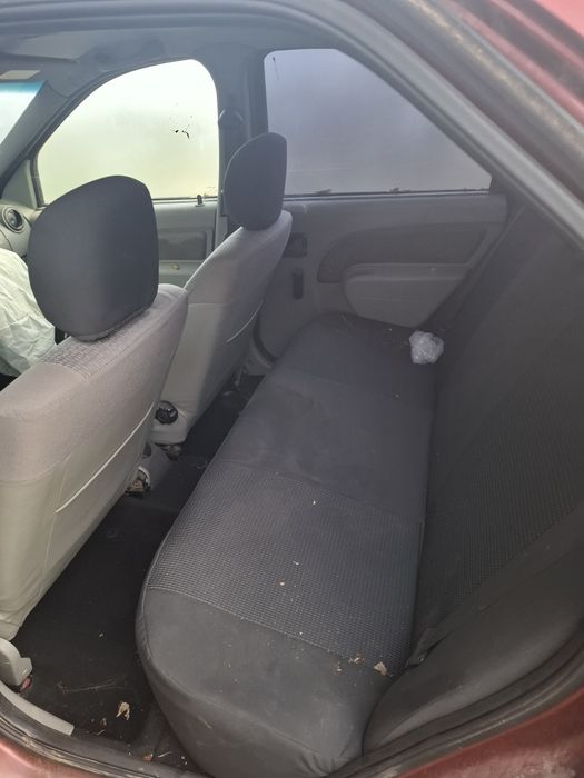 Dacia logan 1.4 benzina an 2006