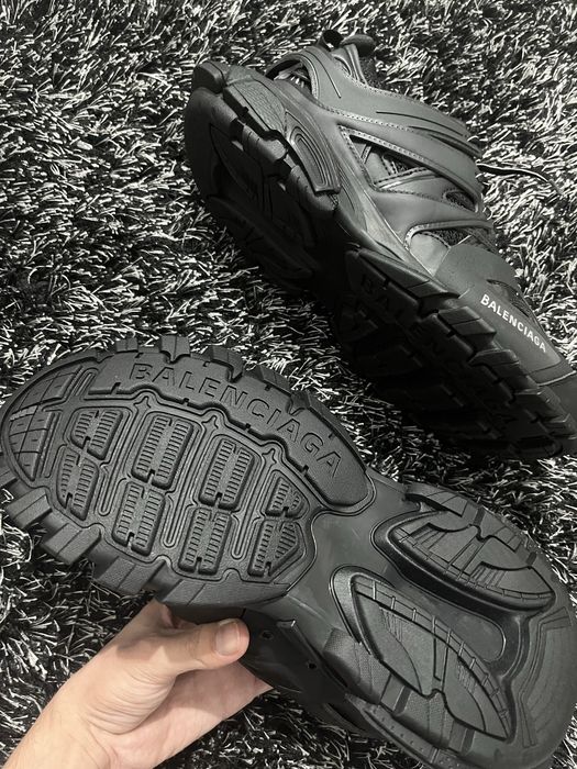 Balenciaga Track 42
