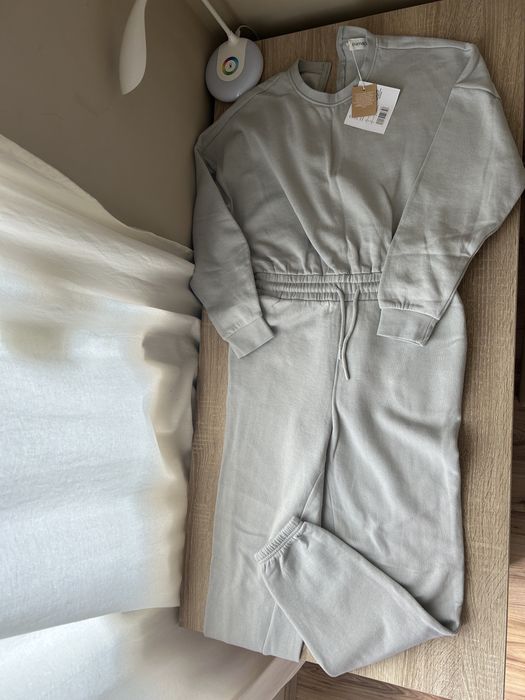 Ново дамско долнище Nike  М