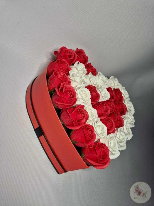 Trandafiri din sapun aranjament floral