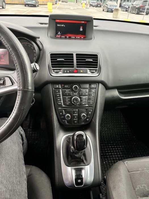 Opel Meriva B - 2014г