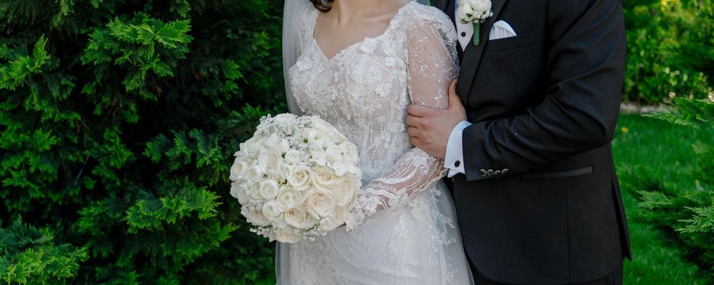 Vând rochie de mireasă, în stare impecabilă, mărimea S-M