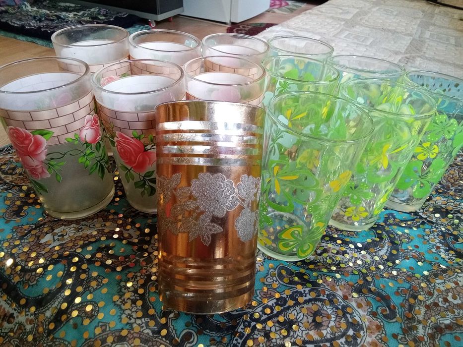 Продам стеклянные стаканы для напитков