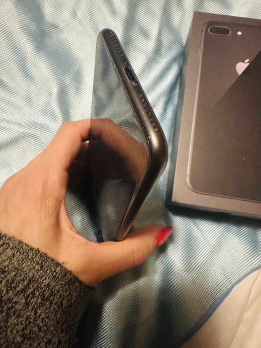 iPhone 8 plus 64 GB