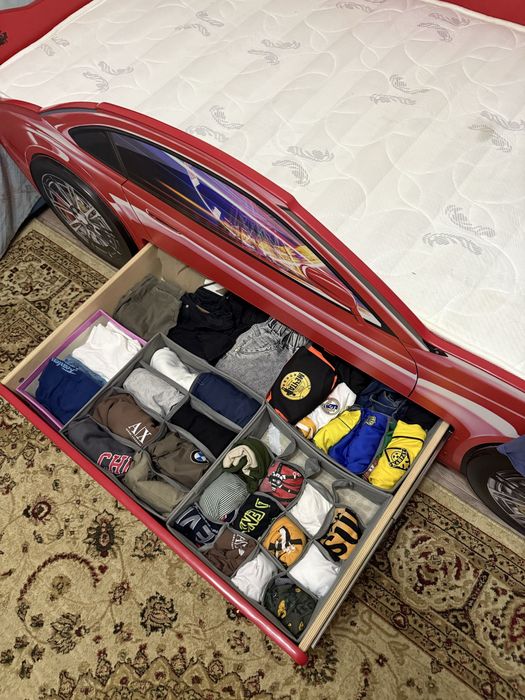 Машина-кровать для мальчика