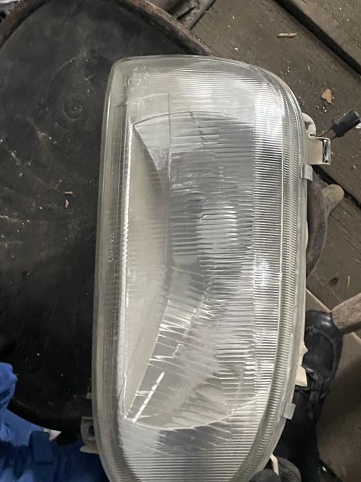 Фара правая на гольф 3.