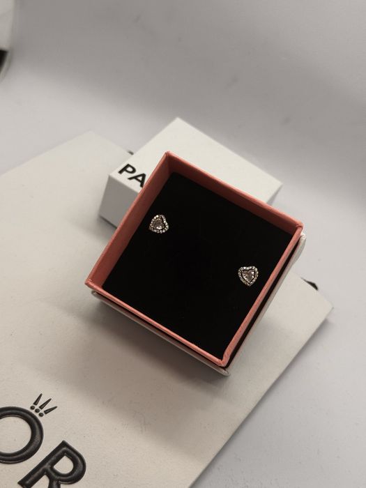 Пандора обеци Pandora