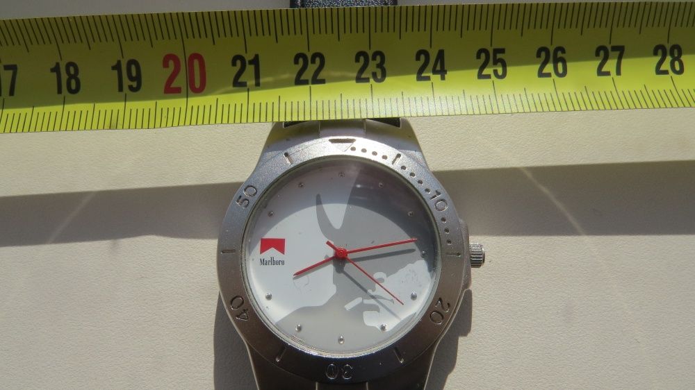 Часы Marlboro