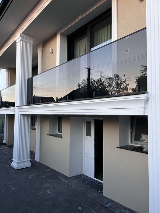 Balustrade de Sticlă / Compartimentări Sticlă