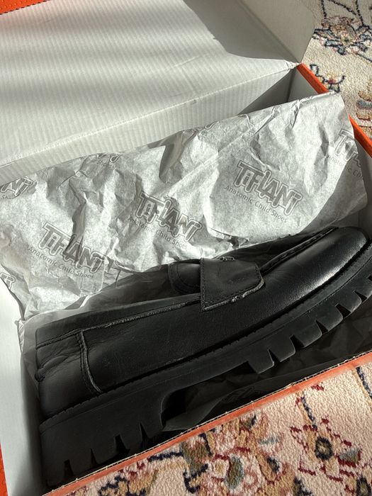 Туфли школьные от Tiflani