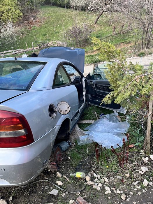 Vand opel bertone busit pt piese