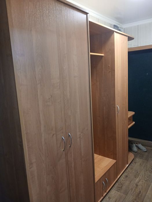 Продам прихожу  бу