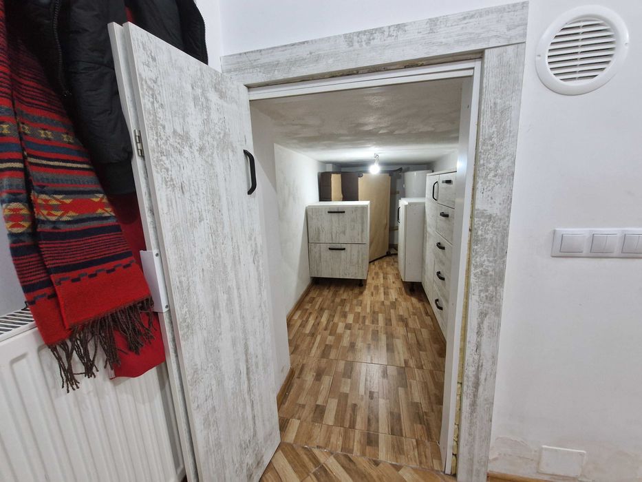 Proprietar vand garsoniera / studio Eroii Revolutiei mobilat și utilat