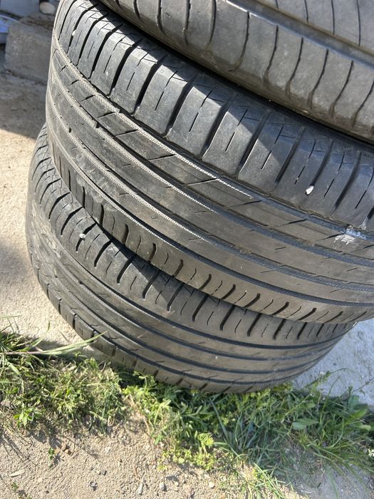 225 55 18 Bridgestone si Michelin vara