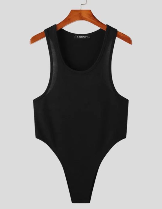 Стилни мъжки бодита и прашки