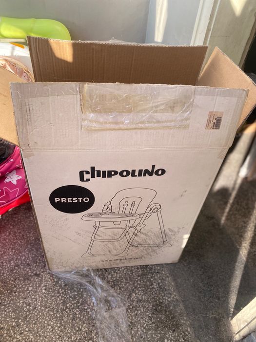 Денско столче за хранене