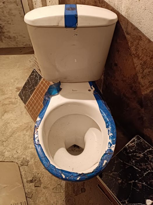 Нови: 1 Моноблок/2 мивки, едната за вграждане/1 ботуш за мивка