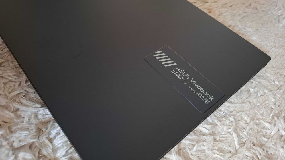 Laptop ASUS Vivobook Go 15 Ryzen 5-7520U /8 GB RAM /512 GB SSD CU NOU