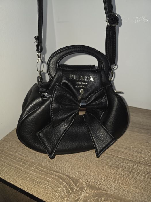 Geanta Prada cu fundita