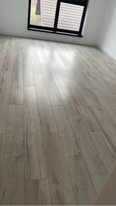Montaj profesional-parchet,plinta,baghete si decoratiuni interioare