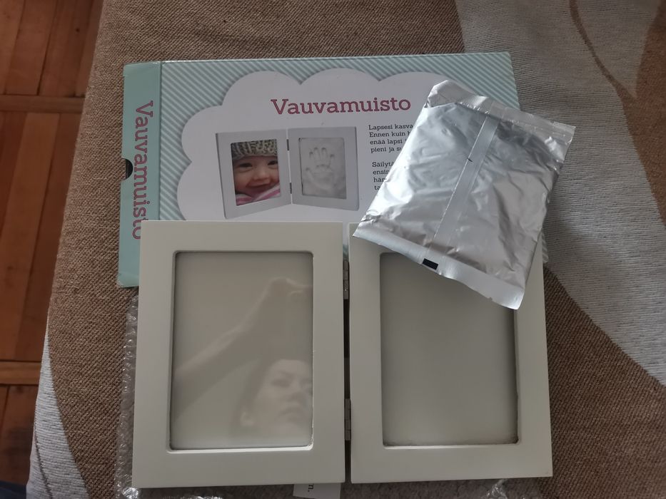 Фоторамка с отпечатком руки
