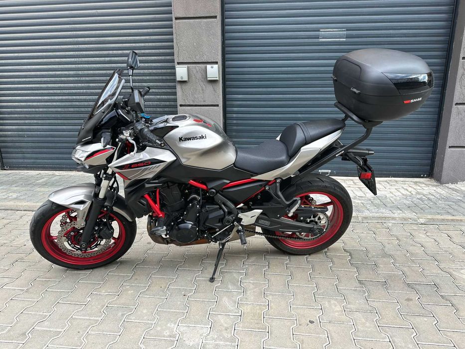 Продавам Kawasaki Z650 68к.с. 650куб. 2023г. СПЕШНО!!!
