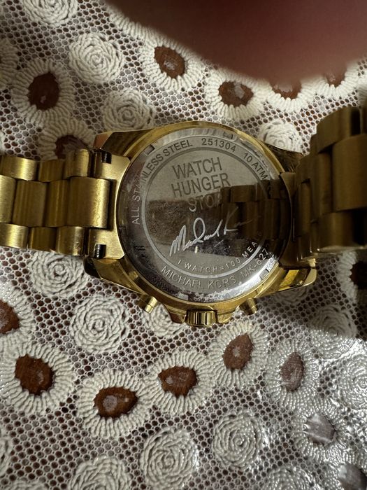 Продам часы наручные