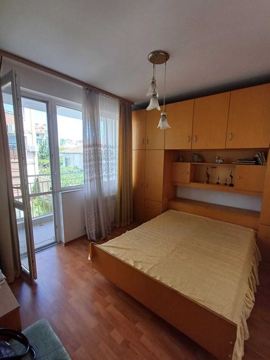 Продава се Тристаен апартамент в Шумен, Пазара - 156 кв.м за 1095 €/кв.м - Снимка #18
