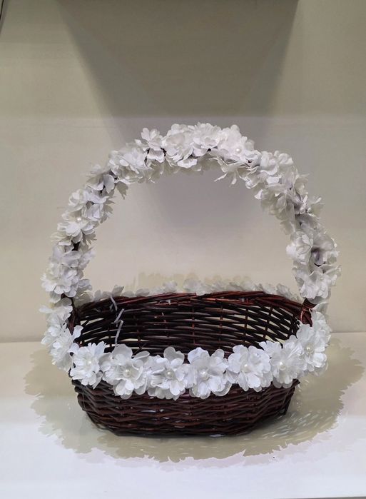 Персонализирана кошница с цветя и перли