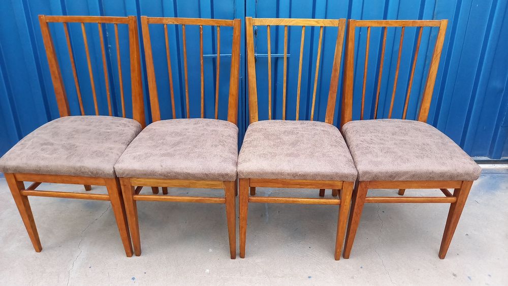 Стулья из дерева. Цена за 4 штуки