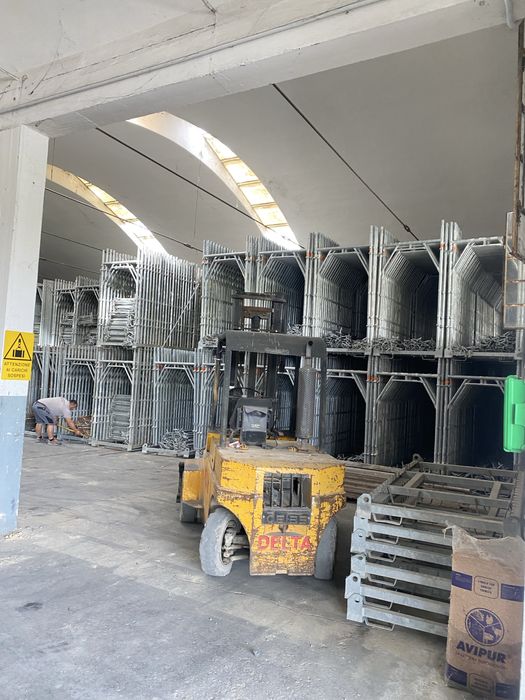 Inchiriez schela meralica, schela de inchiriat