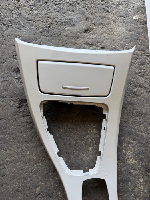 Интериорни лайстни за BMW E90 E91 E9 БМВ Е90 Е91 С НАВИГАЦИЯ CIC/ЦИЦ