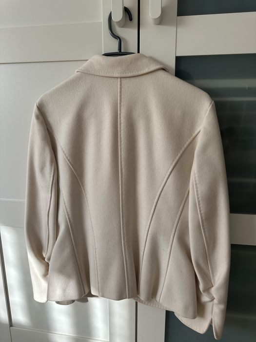 Дамско вълнено сако на Емпорио Армани