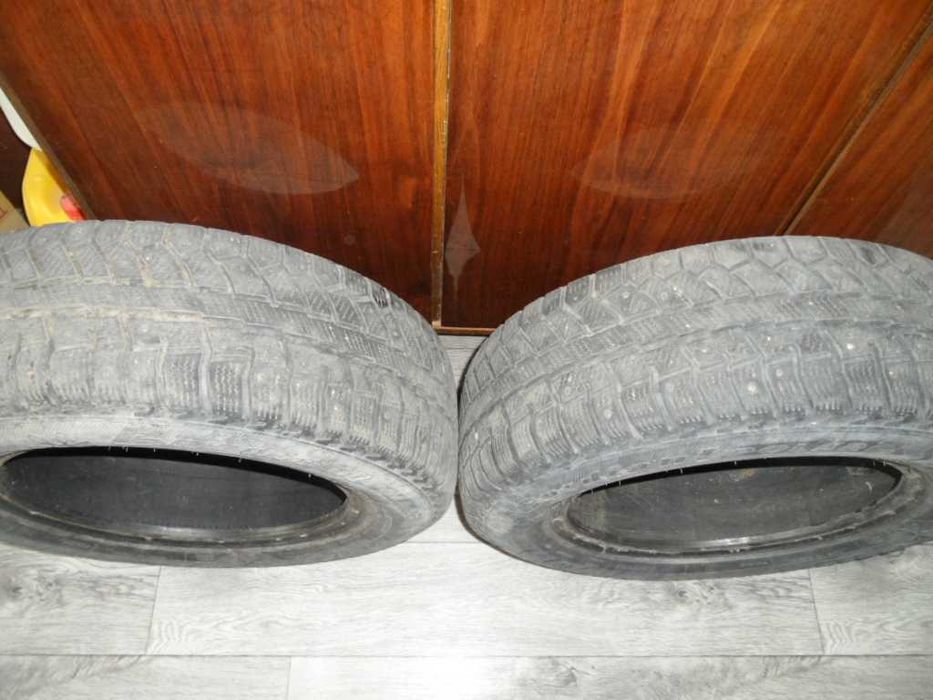 продам шины на авто  R15