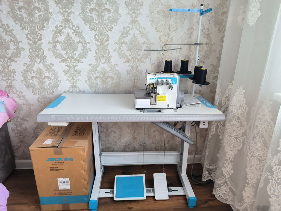 Швейная машина jack e3