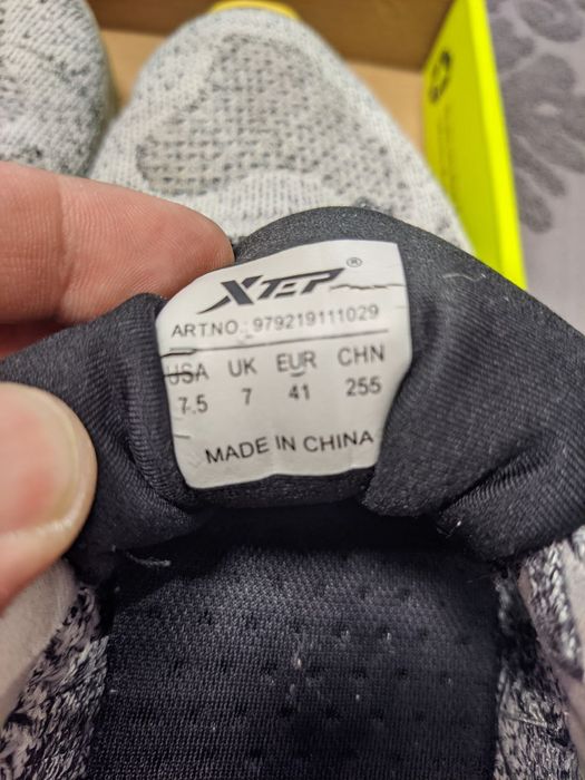 Туфли и кросовки.