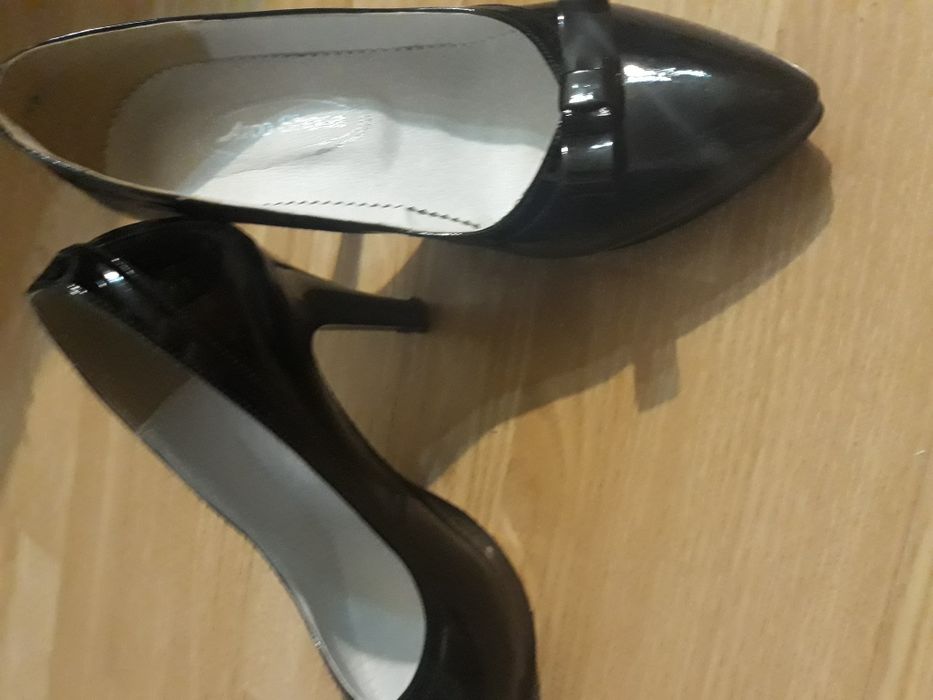 Pantofi din piele lacuita marimea37 toc 10cm