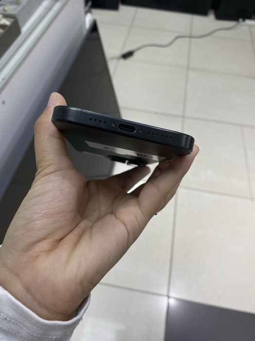 Продаётся iPhone 15 Pro Max в отличном состоянии.