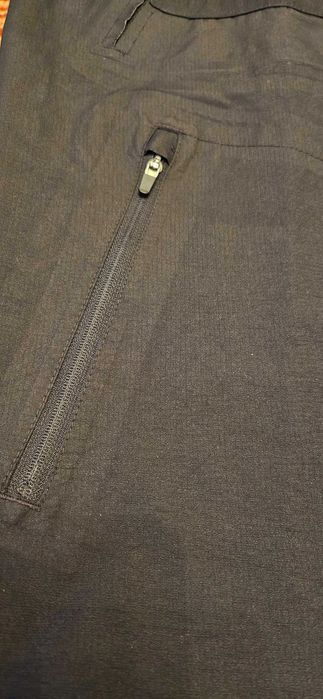 Jacheta impermeabila cu gluga Zara - masura M