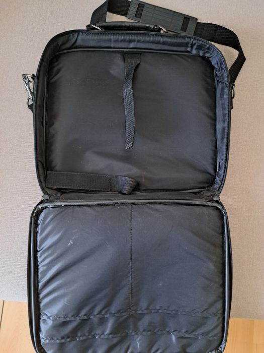 De vânzare geantă laptop